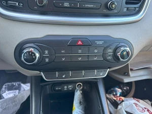 16 KIA SORENTO Heater A/c Control - Picture 1 of 1
