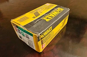 DeWalt 28 Grad Rundkopf Ringschaft Streifennagel 2-3/8 Zoll x 0,120 - Bild 1 von 5