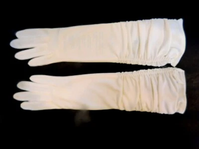 VAN RAALTE LADIES WHITE NYLON UNLINED DRESS GLOVES SIZE A (SMALL) - Image 1 of 4