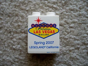 LEGO Exclusive - Rare Promo Brick - Welcome To Las Vegas Legoland CA 2007 (wear) - Picture 1 of 3