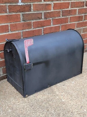 Vtg Solar Group Metal Mailbox X-Large - Image 1 of 4