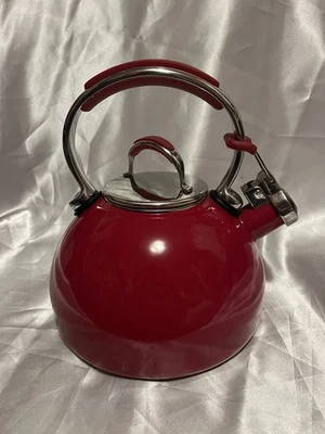 KitchenAid 2 cuartos silbido tetera olla esmalte rojo Foto 1 de 4