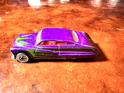 Hot Wheels Purple '49 MERCURY PURPLE PASSION Green Stripes Diecast Car © 1989 - Image 1 of 4