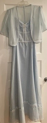 Vestido Maxie Vintage Años 70 2 Piezas Talla Pequeña Azul Pálido y Blanco con Top Bolero Foto 1 de 4