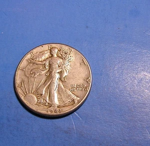1941 Walking Liberty Half - Picture 1 of 4