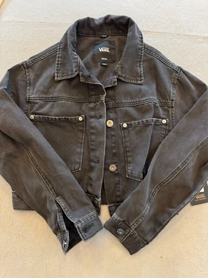 Chaqueta vaquera Vans niñas mediana 10-12 nueva Raynes denim corta camionero lavada negra Foto 1 de 4