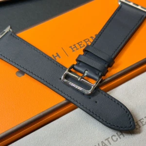 HERMES Apple Watch Single Tour Leather Band Blue Indigo Japan [Used] - Photo 1 sur 9