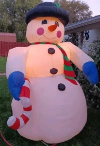 Vintage Gemmy aufblasbarer 8 Fuß Schneemann mit Zuckerstange beleuchtet Weihnachten Hof Dekor LESEN - Bild 1 von 18