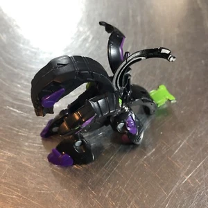 Bakugan | Howlkor Ultra B300 Black Darkus | Figura Pianeta da Battaglia - Foto 1 di 5