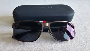 Monturas de gafas Tommy Hilfiger / ESPECTÁCULOS. TH Sun Rx 38. Con estuche. - Imagen 1 de 9