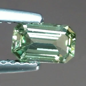 0.58cts Octagon Natural Green Sapphire Ceylon Loose Genuine Gemstones - Picture 1 of 4