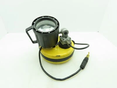 Waldmann HGWK-70-24VAC  60W Halogen Machine Light Magnetic Base 30' Reel Retract - Image 1 of 4