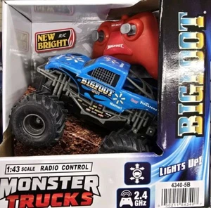 New Bright 1:43 RC BIGFOOT 4X4X4 Monster TruckRadioControlBlue W/ Lights - Picture 1 of 4