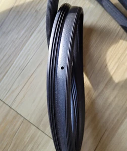 Porsche 911 Coupé 63 - 89 Türdichtungen neu, Teilenummer 911 531 095 40 - Bild 1 von 3