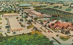 Travelodge Tennis World - Clermont, Florida - unposted RPPC - Picture 1 of 3