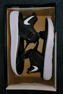 Nike Damen Sandale Vista, US 8, EUR 39 / 25 cm - Bild 1 von 4