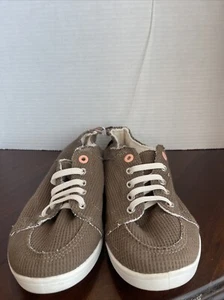 Vionic Beach Tennis Shoes NWT 2020 - Picture 1 of 5