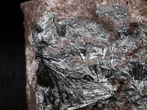 PYROLUSIT - OUARZAZATE, MAROKKO - 6 x 5 cm - 275 g - Bild 1 von 3