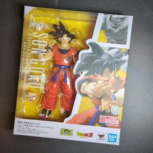 Dragon Ball Z S.H. Figura de acción Figuarts Goku Earth-Raised Saiyajin nueva - Imagen 1 de 3