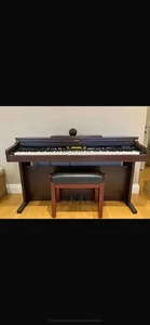 Roland Digital Electric Piano - Picture 1 of 2
