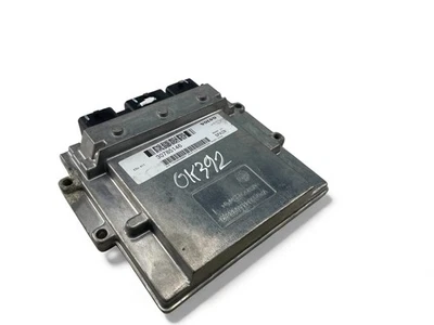 Centralina motore VOLVO S40 II MS ECU 30785146 2008 33086815 - Immagine 1 di 4
