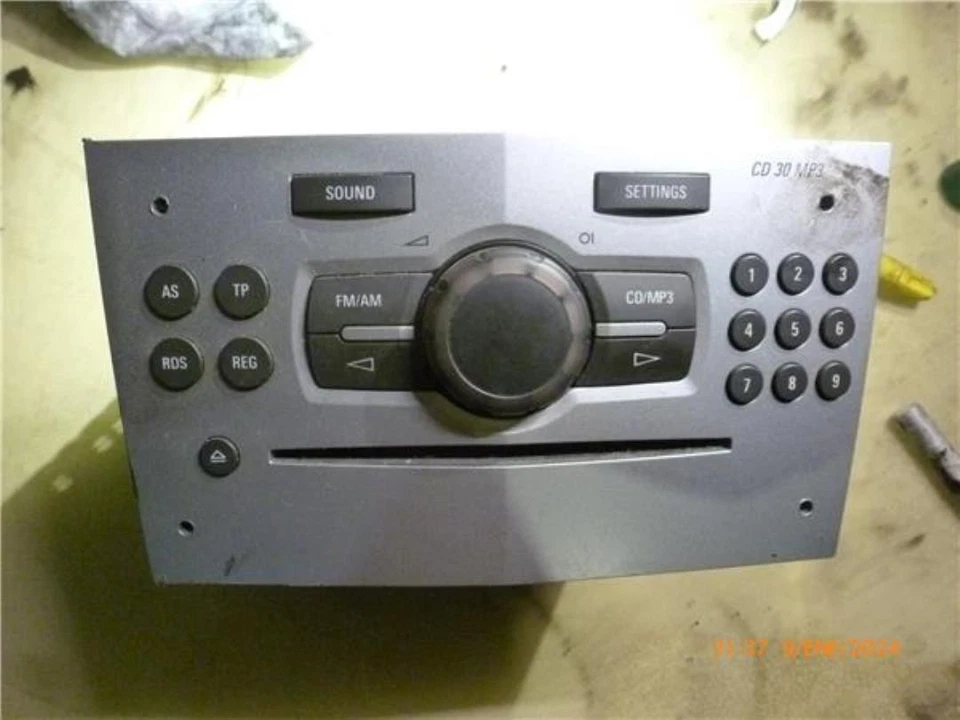 13357127 Sistema Audio/Radio Cd para OPEL CORSA D * 2011 82826 - Imagen 1 de 4