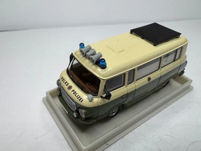 Brekina Barkas B 1000 1:87 Volks Polizei Bus Modell H0 - Bild 1 von 4