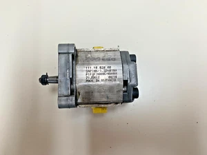 Danfoss 110.10.028.00 SNP1NN/3.2RN01BA Gear Pump Used - Picture 1 of 2