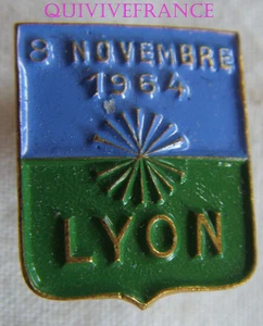 BG5925 - INSIGNE JMU XV° Journée Mondial de l’Urbanisme LYON 8 novembre 1964 - Picture 1 of 2