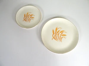 Vtg Homer Laughlin Golden Wheat 22K Gold Trim USA Dinner /Salad Plate 9.25" - 7" - Picture 1 of 8