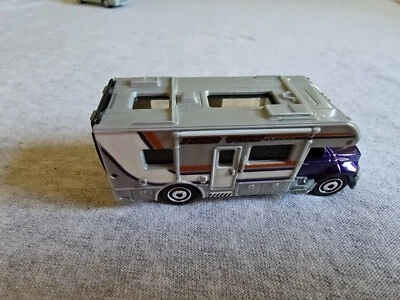 2010 火柴盒 MBX 汽车家用紫色 78/100 LOOSE 户外运动员  — 第 1/4 张图片