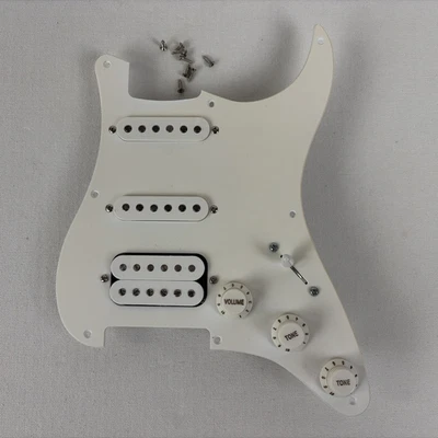 Golpeador cargado Squier Affinity Stratocaster HSS ~ Mejoras ~ Alnicov ~ LEER Foto 1 de 4