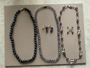 Costume Jewellery 3 Necklaces And 2 Pairs Of Earrings Blue And Purple Shades (Y) - Picture 1 of 5