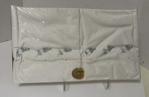 Vintage 2 Blue Embroidered Pillow Cases New In Package Paragon Needlecraft Set - Picture 1 of 6