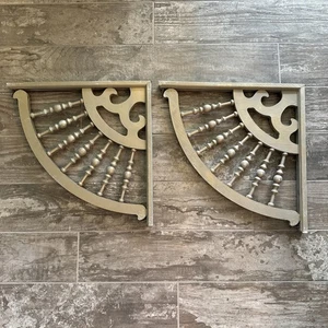 2 grandes porches de madera vintage con ménsula de pan de jengibre victoriano - Imagen 1 de 24