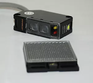 ENFORCER E-931S Series Retro-Reflective Photoelectric Beam Sensor - Picture 1 of 1