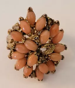 Vintage Ring... A Dazzling Display of Opulence - Picture 1 of 12