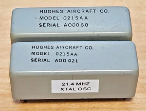 Lote de (2) oscilador de cristal Hughes Aircraft 0215AA 21,4 MHz Xtal Osc SN 21 y 60 - Imagen 1 de 7