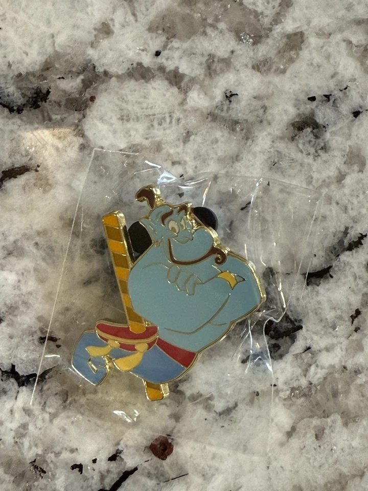 Prendedor Disney 2022 TDR Henry Genie Tokyo Mystery Series Japón Felicidad Foto 1 de 1