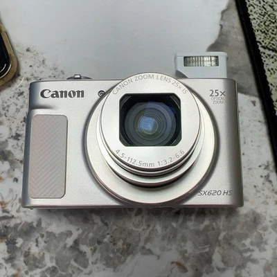 Cámara digital compacta Canon Powershot SX620 HS zoom óptico 25x NFC y Wi-Fi Foto 1 de 4