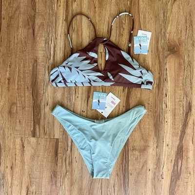 Conjunto de bikini Roxy nuevo con etiquetas marrón y espuma de mar azul claro Foto 1 de 4