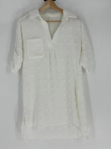 B Cream 3D Textured Short Sleeve Popover Collared Shirt Women's Size Small - Picture 1 of 8