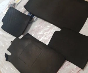 TAPPETINI MOQUETTE NERI MERCEDES C 250  - Picture 1 of 7