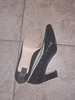 Womans Andrew Geller High Heel Snakeskin Pattern Shoes- Size 6m (Only Worn Once) - Image 1 of 4