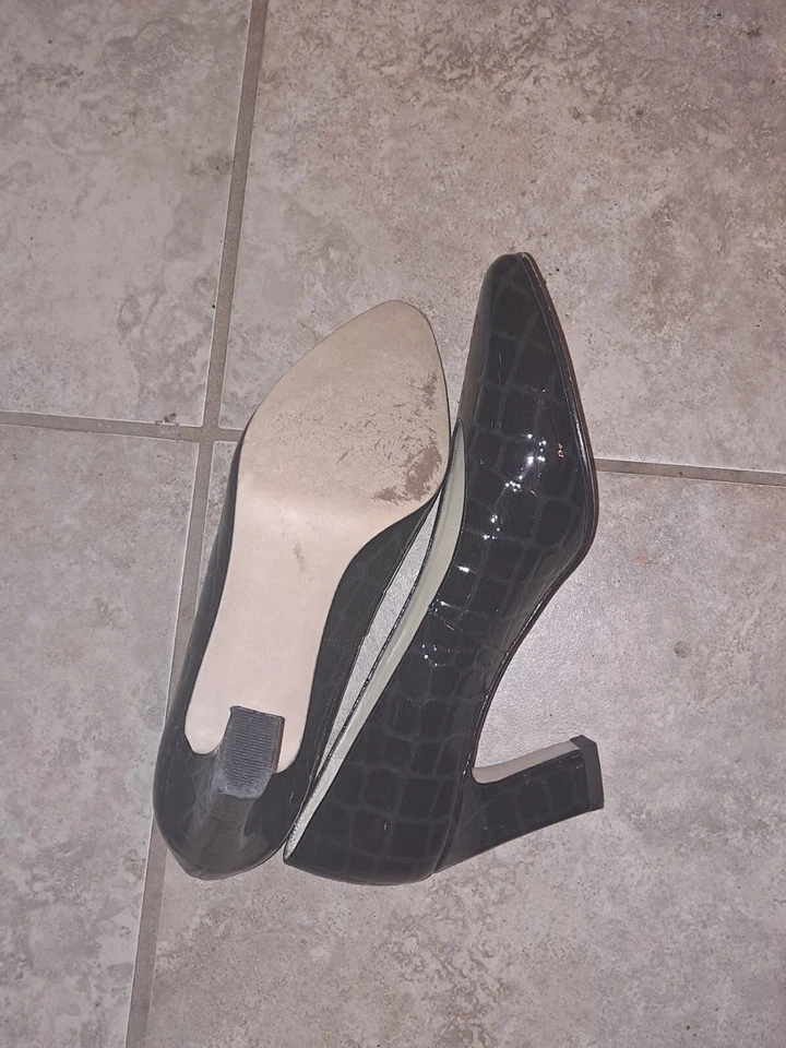 Womans Andrew Geller High Heel Snakeskin Pattern Shoes- Size 6m (Only Worn Once) - Image 1 of 4