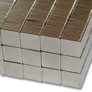 100 NEODYM POWER SUPER MAGNET QUADER BLOCK 10x10x1 mm N50 750 G PARA MODELISMO - Imagen 1 de 2