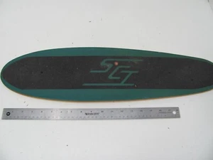 VINTAGE SURE CRAFT INC SKATEBOARD SCI SLALOM 25 X 6.5 GREEN FIBERFLEX CRACKED - Picture 1 of 16
