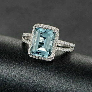 Bonito anillo de compromiso halo aguamarina corte esmeralda de 2,50 quilates acabado oro blanco de 14 quilates - Imagen 1 de 8