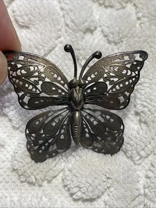 Schmetterling Brosche Vintage Silber filigran Anstecknadel 1 1/2 cm Flügel Antennen hell - Bild 1 von 24