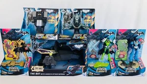 Lote Batman El Caballero Oscuro Asciende Vehículos y Figuras Murciélago Hoverjet - Imagen 1 de 12